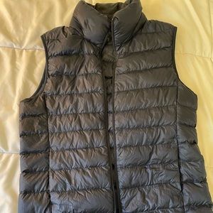 Ultra light down 69 Navy puffer vest